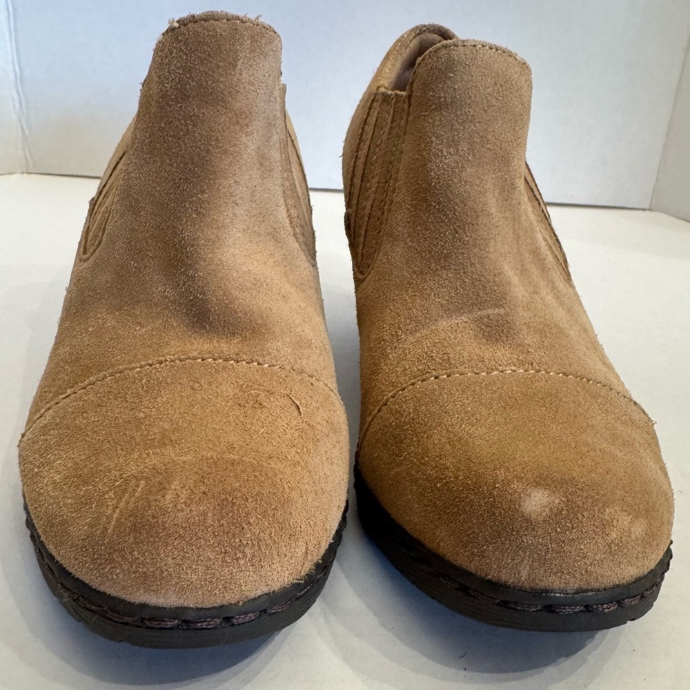 Montana Artisan Boots Sz 7M Brown Tan Slip On Suede Leather Ankle Booties Boots